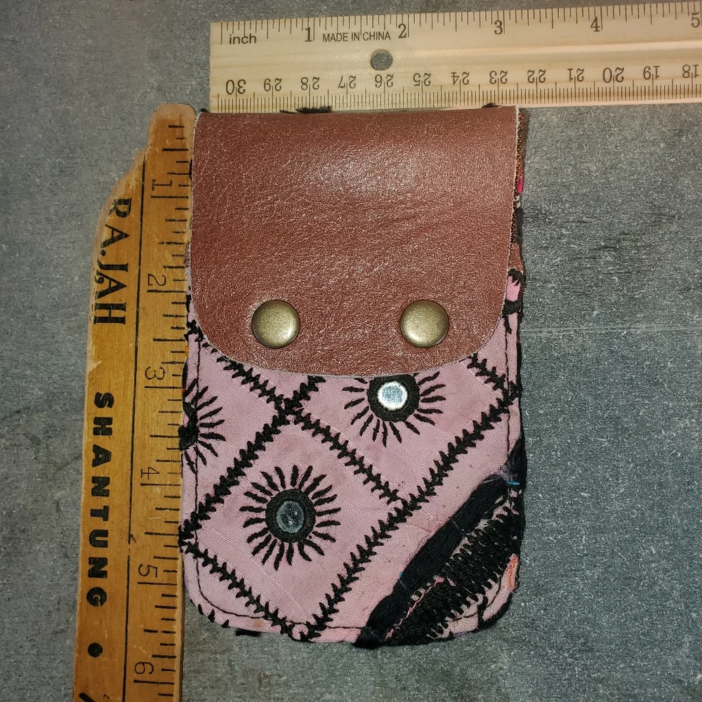 🪬🍄 Free People Boho Embroidered Repurposed vtg banjara hippie Wallet card case